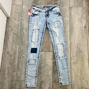 NWT Top Trends acid wash distressed jeans Size: 38